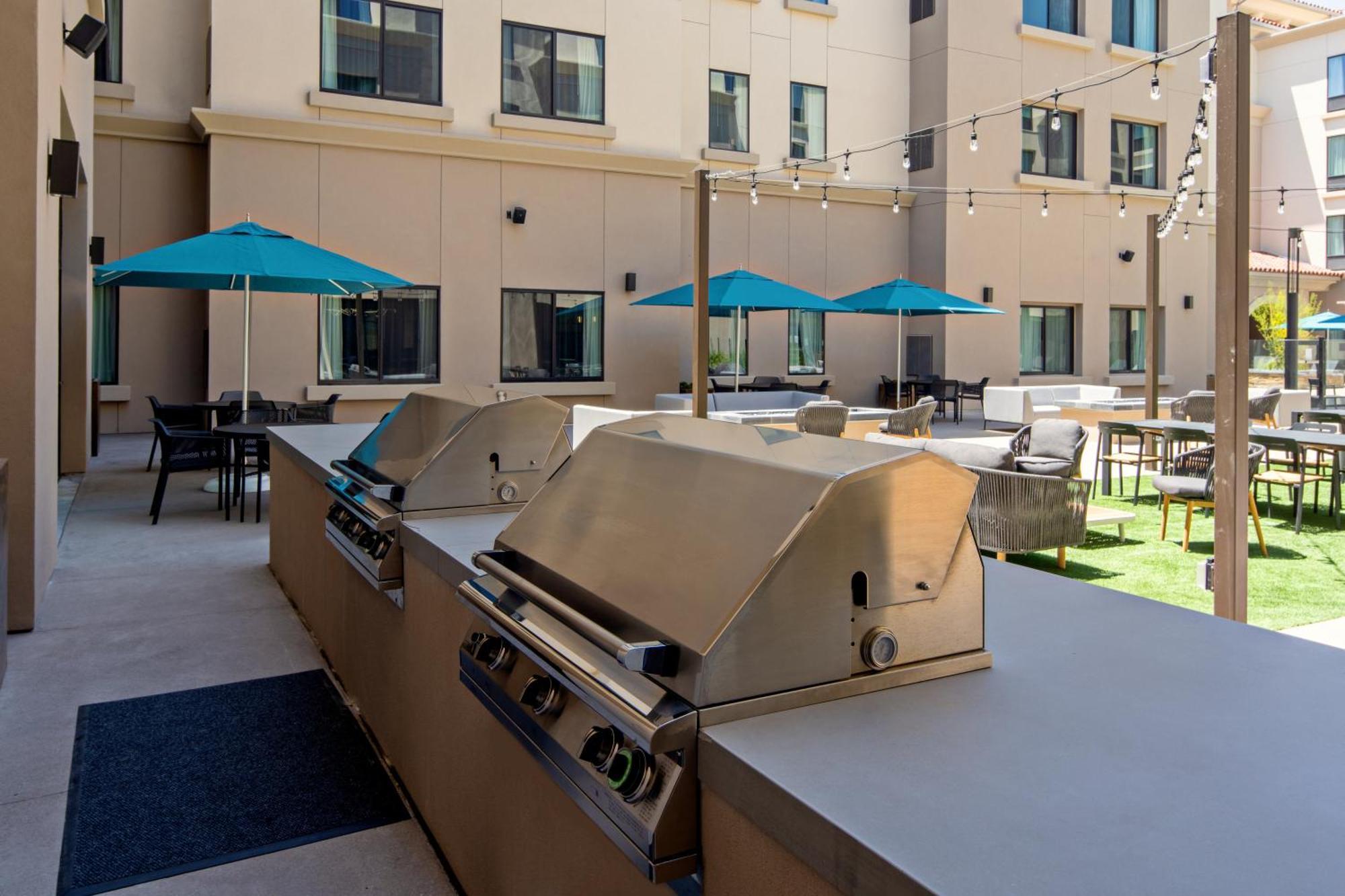 Springhill Suites By Marriott Valencia Exterior photo